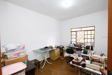 Casa à venda com 360m², 4 quartos e 4 vagasQuarto 9 CASA 3