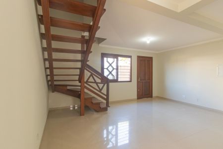 Casa para alugar com 150m², 3 quartos e 2 vagasSala