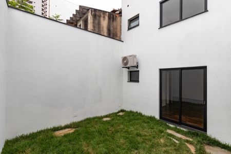 Casa à venda com 190m², 4 quartos e 2 vagasQuintal