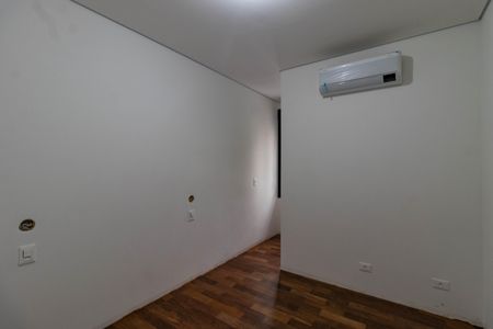 Casa à venda com 190m², 4 quartos e 2 vagasSuíte 3