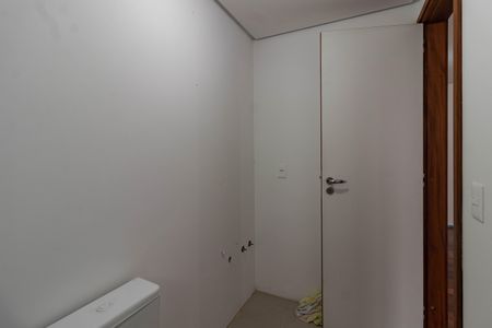 Casa à venda com 190m², 4 quartos e 2 vagasBanheiro da Suíte 4