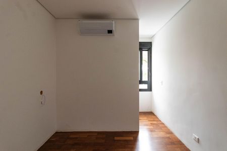 Casa à venda com 190m², 4 quartos e 2 vagasSuíte 1