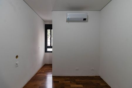 Casa à venda com 190m², 4 quartos e 2 vagasSuíte 3