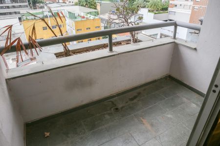 Sacada de apartamento para alugar com 3 quartos, 84m² em Pompeia, São Paulo