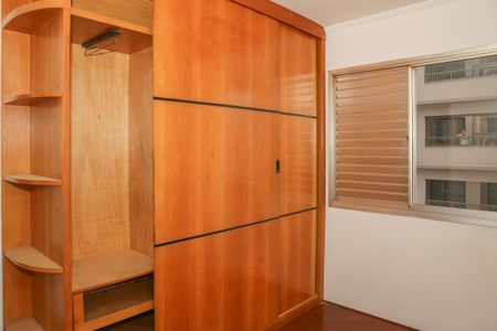 Apartamento à venda com 84m², 3 quartos e 2 vagasQuarto 2