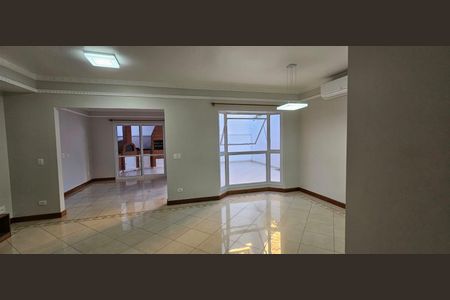 Casa para alugar com 3 quartos, 160m² em Tamboré, Santana de Parnaíba