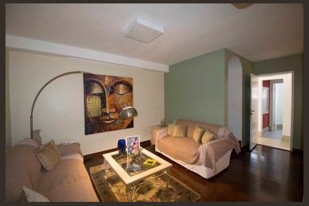 Casa à venda com 4 quartos, 228m² em Piratininga, Niterói