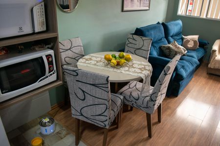 Apartamento à venda com 50m², 2 quartos e 1 vaga Apartamento à venda com 50m², 2 quartos e 1 vagaSala e Cozinha