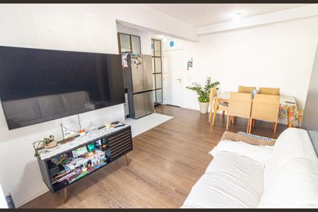 Apartamento para alugar com 78m², 2 quartos e 1 vagaSala