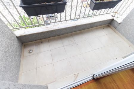 Varanda da Sala de apartamento para alugar com 2 quartos, 50m² em Vila Taquari, São Paulo