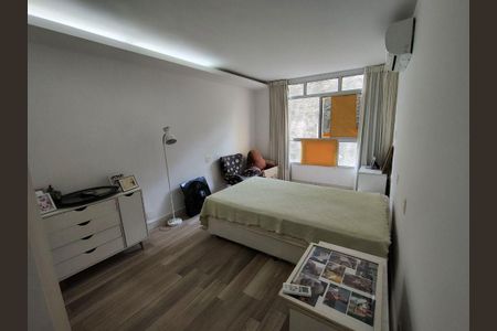 Apartamento à venda com 4 quartos, 280m² em Icaraí, Niterói