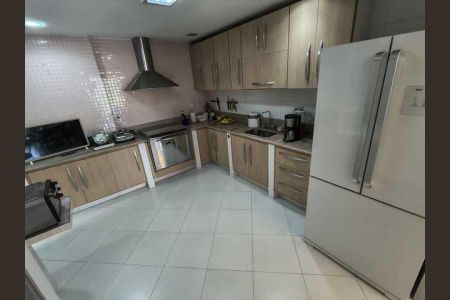 Apartamento à venda com 120m², 3 quartos e 2 vagas