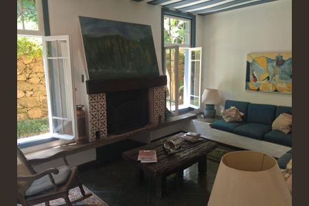 Casa à venda com 4 quartos, 600m² em Alphaville Residencial Dois, Barueri