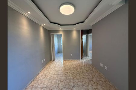 Apartamento à venda com 2 quartos, 44m² em Alvorada, Contagem