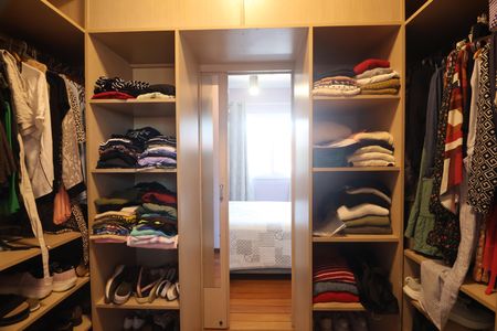 Casa para alugar com 200m², 3 quartos e 2 vagasQuarto suíte