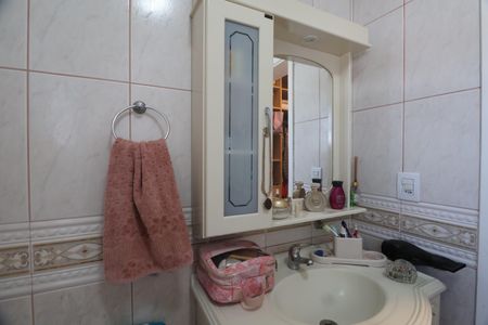 Casa para alugar com 200m², 3 quartos e 2 vagasBanheiro suíte