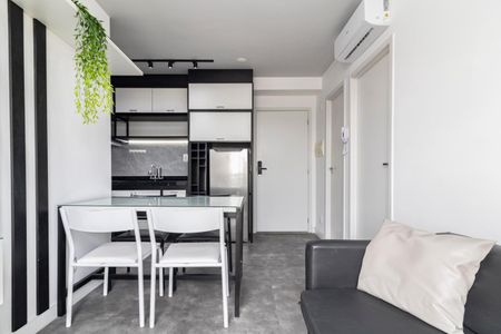 Apartamento para alugar com 36m², 2 quartos e sem vaga Apartamento para alugar com 36m², 2 quartos e sem vagaSala