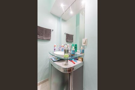 Casa à venda com 100m², 2 quartos e 1 vagaBanheiro