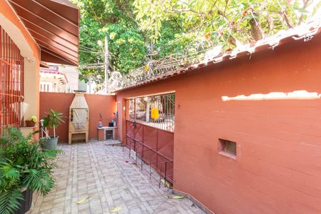 Quintal de casa à venda com 2 quartos, 100m² em Grajaú, Rio de Janeiro