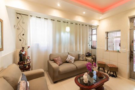 Sala de casa à venda com 2 quartos, 100m² em Grajaú, Rio de Janeiro