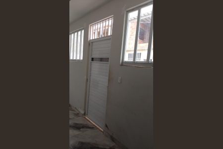 Casa para alugar com 59m², 1 quarto e sem vaga