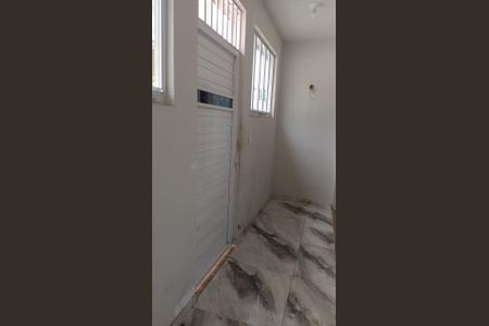 Casa para alugar com 59m², 1 quarto e sem vaga