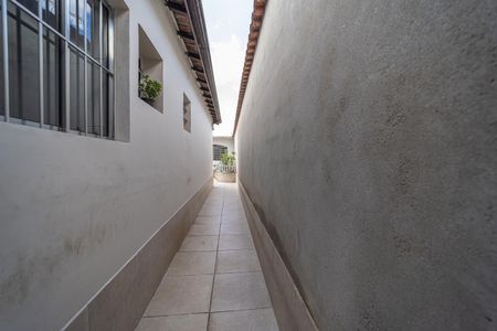 Casa à venda com 75m², 1 quarto e 2 vagasCorredor