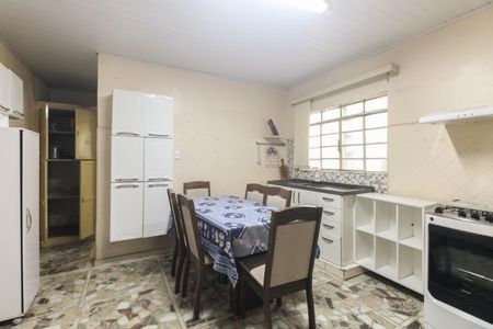 Casa para alugar com 192m², 3 quartos e 4 vagasCozinha 