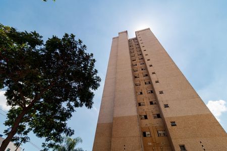 Apartamento à venda com 55m², 2 quartos e 1 vaga Apartamento à venda com 55m², 2 quartos e 1 vagaFachada