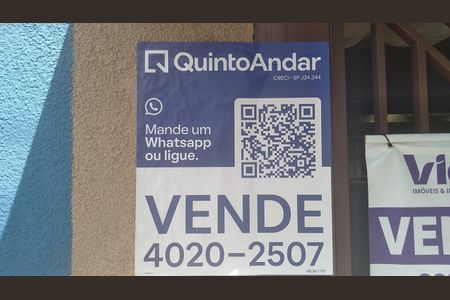 Casa à venda com 132m², 3 quartos e 2 vagasFachada