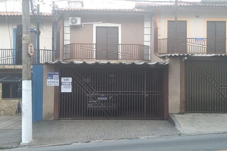 Casa à venda com 132m², 3 quartos e 2 vagasFachada