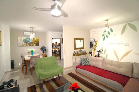 Casa à venda com 132m², 3 quartos e 2 vagasSala