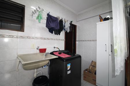 Casa à venda com 132m², 3 quartos e 2 vagasÁrea de Serviço