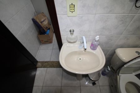 Casa à venda com 132m², 3 quartos e 2 vagasLavabo
