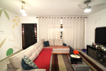 Sala de casa à venda com 3 quartos, 132m² em Vila Baruel, São Paulo