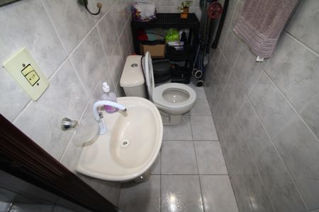 Casa à venda com 132m², 3 quartos e 2 vagasLavabo