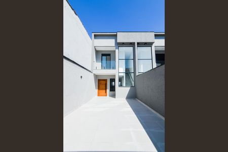 Casa para alugar com 110m², 3 quartos e 4 vagasFachada