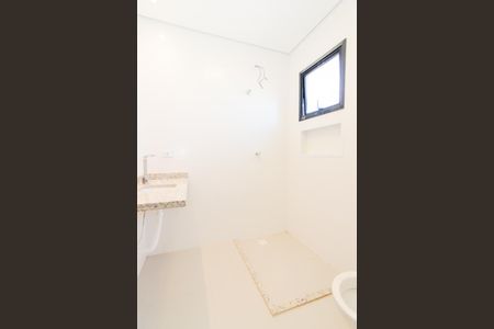 Casa para alugar com 110m², 3 quartos e 4 vagasBanheiro da Suíte 1