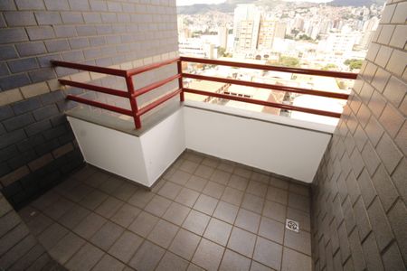 Apartamento à venda com 72m², 2 quartos e 1 vagavaranda