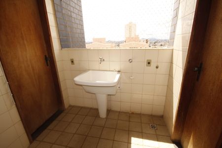 Apartamento à venda com 72m², 2 quartos e 1 vagaÁrea de Serviço