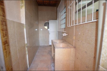 Casa para alugar com 50m², 3 quartos e sem vagaÁrea de Serviço