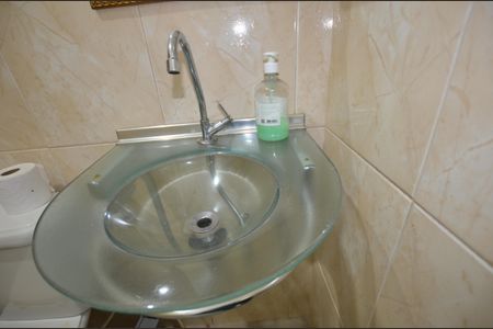 Casa para alugar com 50m², 3 quartos e sem vagaBanheiro