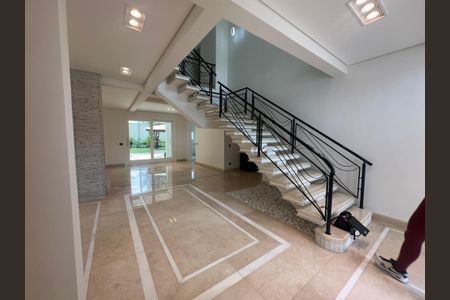 Casa de condomínio à venda com 500m², 4 quartos e 4 vagasSala