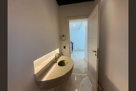 Casa de condomínio à venda com 500m², 4 quartos e 4 vagasLavabo