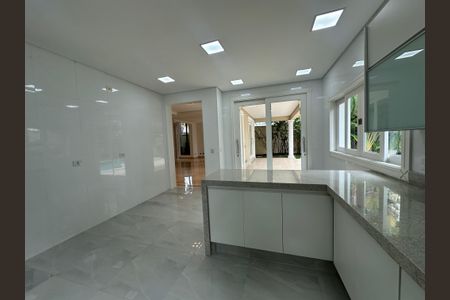 Casa de condomínio à venda com 500m², 4 quartos e 4 vagasCozinha