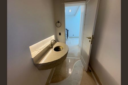 Casa de condomínio à venda com 500m², 4 quartos e 4 vagasLavabo