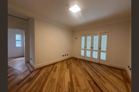 Casa de condomínio à venda com 500m², 4 quartos e 4 vagasSuíte 2