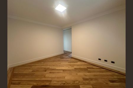 Casa de condomínio à venda com 500m², 4 quartos e 4 vagasSuíte 2