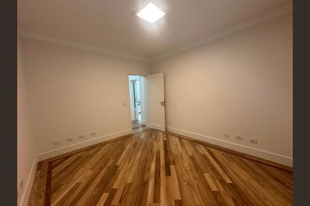 Casa de condomínio à venda com 500m², 4 quartos e 4 vagasQuarto 1