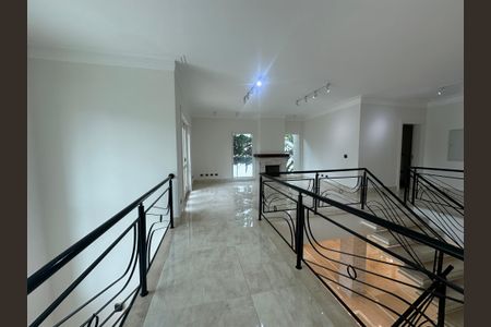 Casa de condomínio à venda com 500m², 4 quartos e 4 vagasLareira